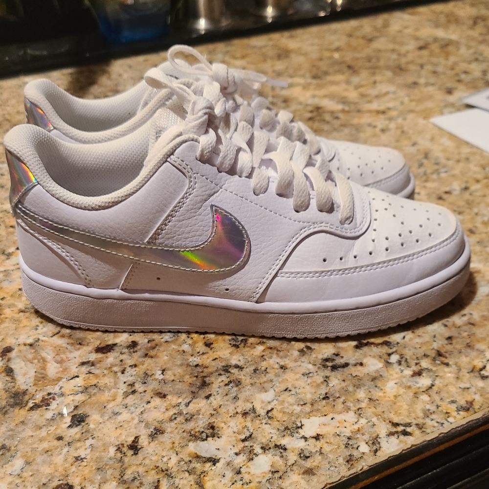 Nike Court Vision size 6